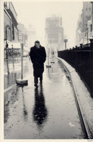 JAMES DEAN VINTAGE ICONIC IMAGE PHOTO POSTCARD