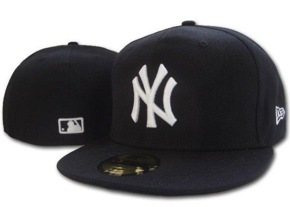 Yankees Fitted Hat.. Yankees ball cap. . black with solid white logo