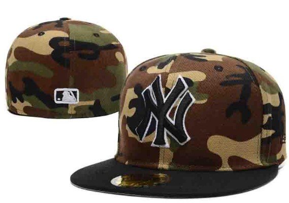Yankees Fitted Hat.. Yankees ball cap. . camo