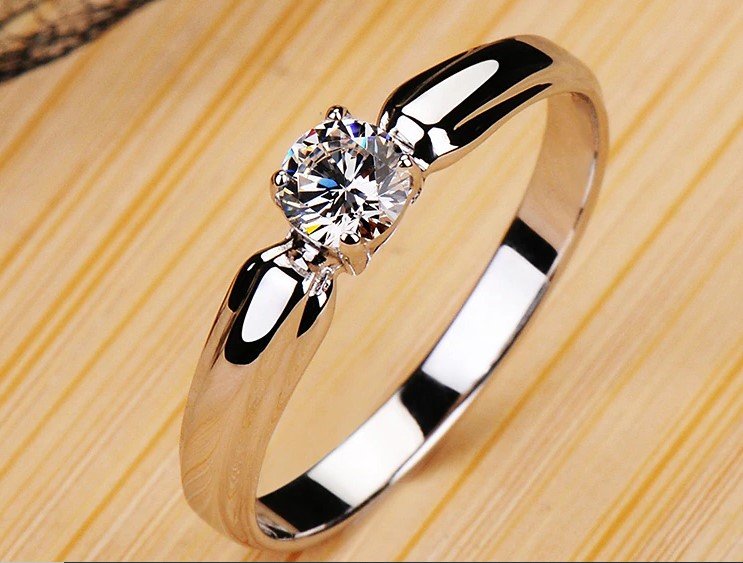 Women Silver Ring . 925 Sterling Silver Ring With Solitaire Crystal