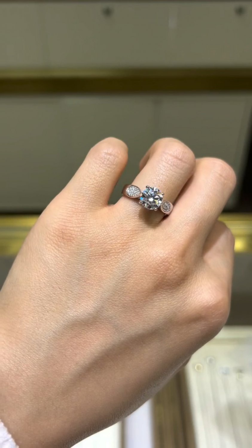 DF31M Lab moissanite ring 2.2ct