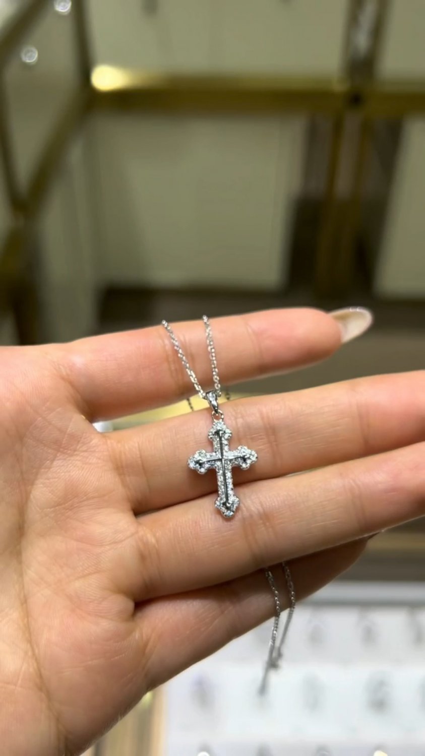 DF43O Lab moissanite necklace 0.31ct