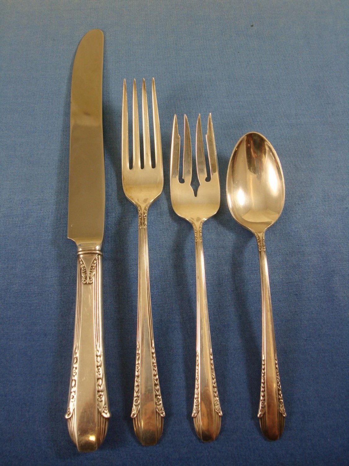 Enchantress By International Sterling Silver Place Setting(s) 4pc