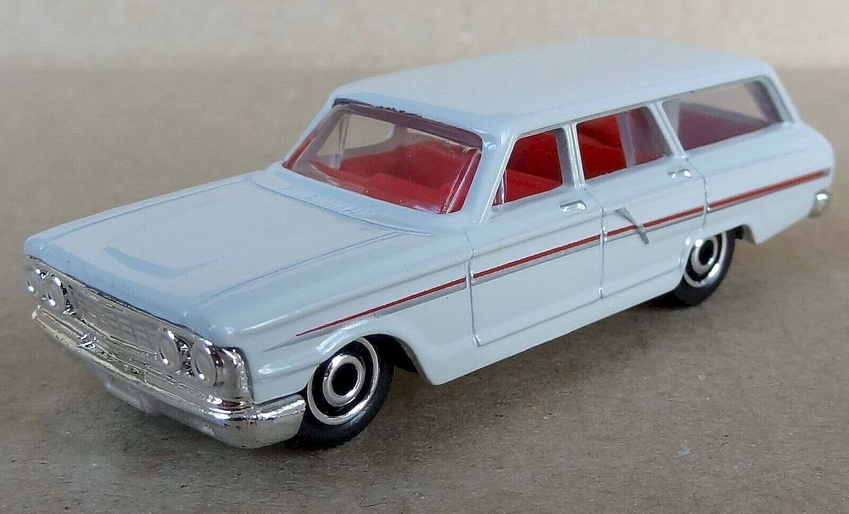 Matchbox Ford Fairlane Station Wagon in White Loose MB1133GKJ04 72D