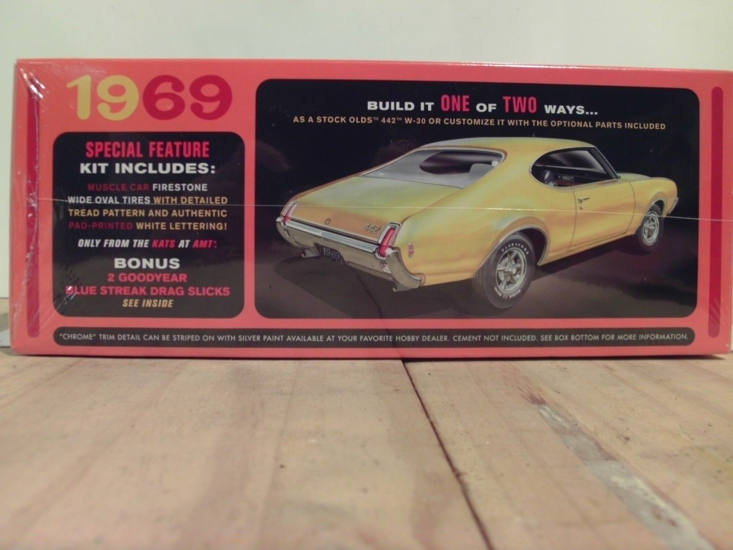 AMT 1969 Oldsmobile 442 Model Kit Sealed in Box AMT1105