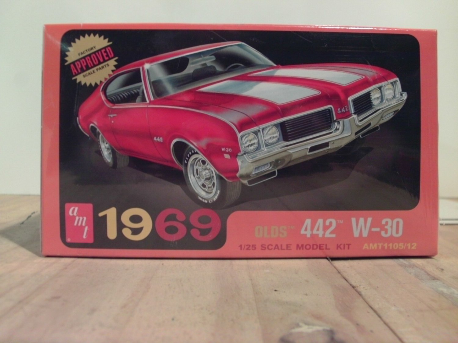 AMT 1969 Oldsmobile 442 Model Kit Sealed in Box AMT1105