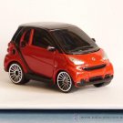 2017 Maisto 1:64 Smart 4 Two in Red Carded 11733