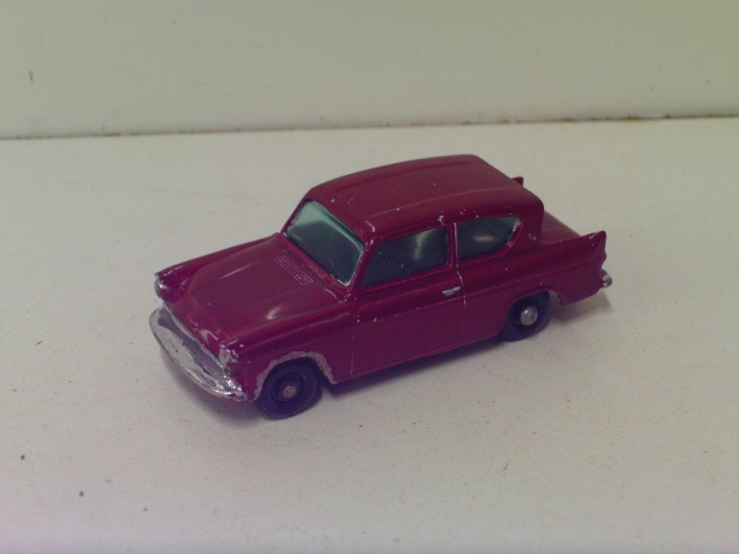 1960s Matchbox Regular Wheels #7 Ford Anglia Repaint