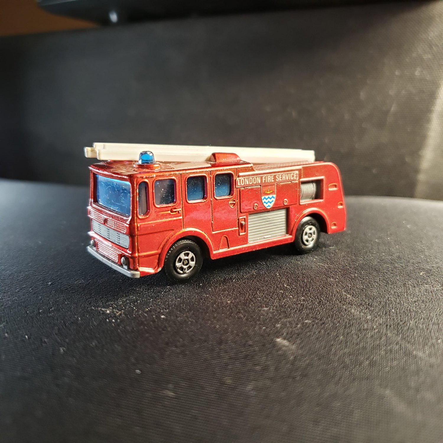 Matchbox Superfast Merryweather Fire Engine in Red Loose  MB35-A1 72E