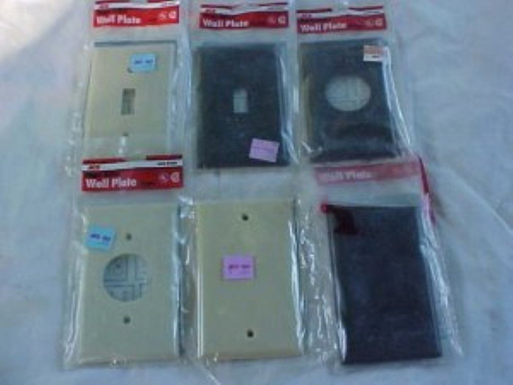 Ace Plastic Outlet/Switch Covers Buy the Lot