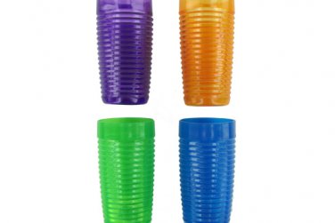 Tumbler with raised ring design