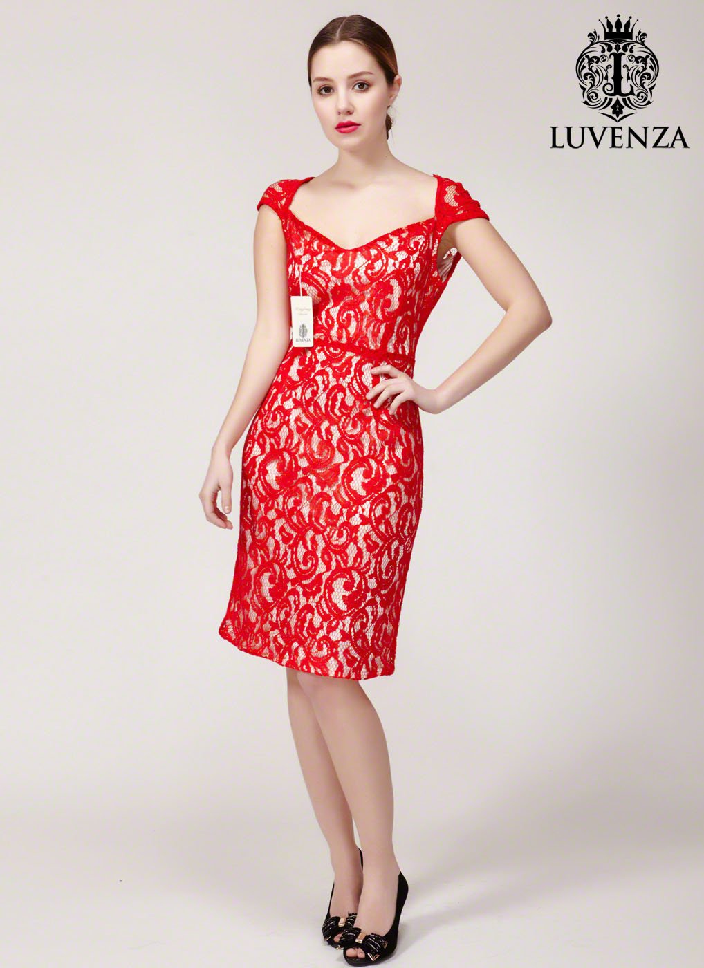 Hug Shoulder Red Lace Sheath Dress with Cap Sleeves and Sweetheart Neck
