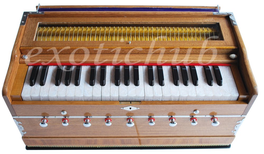 HARMONIUMPETIBAAJAPROFESSIONAL GRADE3½ OCTAVES440 HzYOGABHAJAN