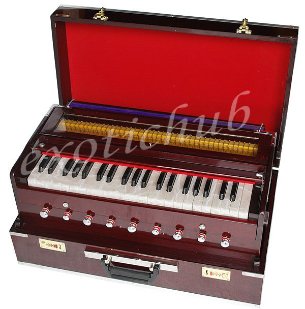 PORTABLE HARMONIUM3½ OCTAVES440 Hz9 STOPSHRUTIYOGABHAJANKIRTAN