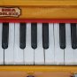 HARMONIUM BINA NO.23 B DELUXE SMALL FOLDING/TEAK COLOR/32 KEY/2&Acirc;&frac12;/BAG/BOOK/DAA-2