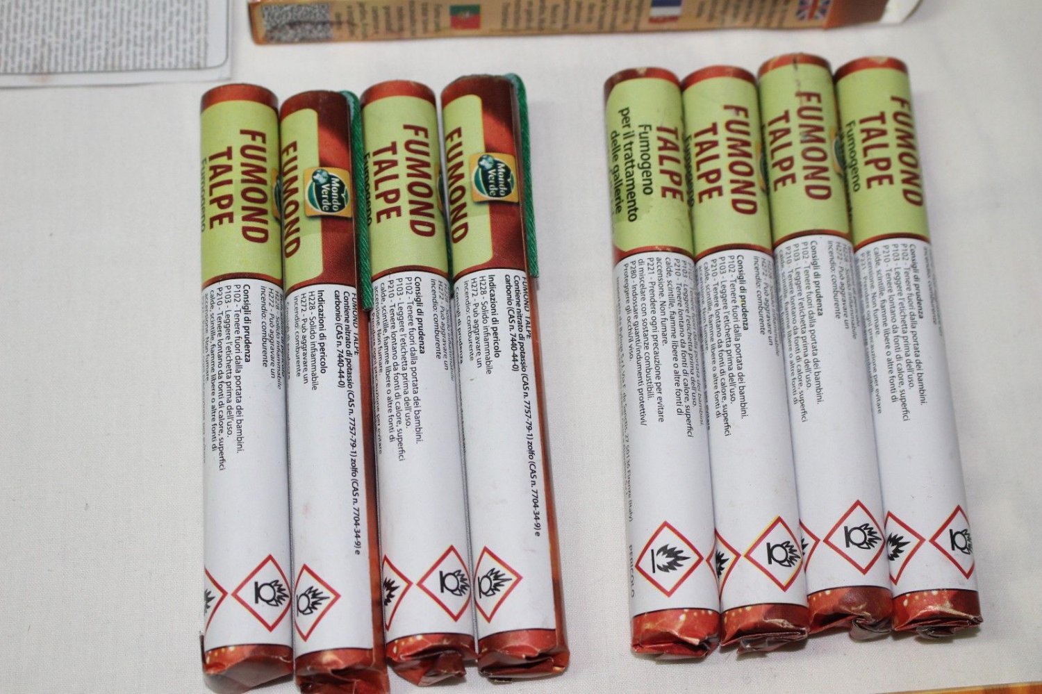 8 Smoke bomb Professional Blind Mole Repellent up to 50m2 hole Tunnels