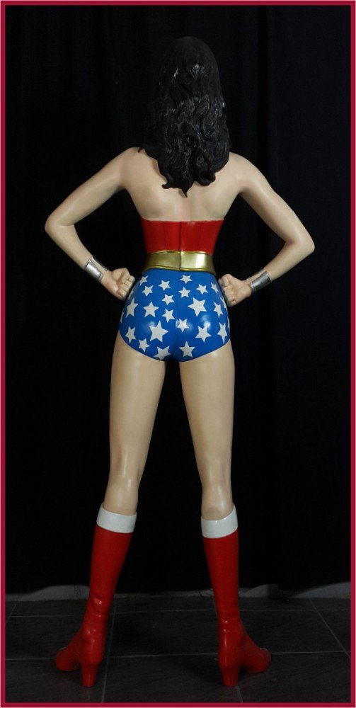 wonder woman prop replica