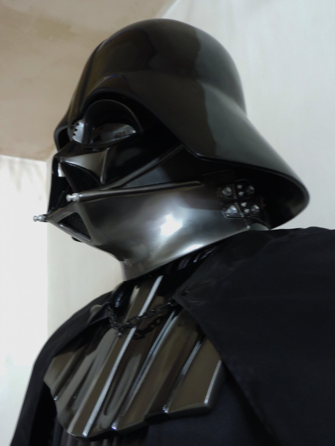 Custom Made Life Size Star Wars Darth Vader Statue Prop custom-made-life-size-star-wars-darth-vader-statue-prop