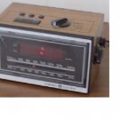 Vintage Tested Vintage GE 7-46200 Digital AM / FM Clock Radio Alarm Woodgrain