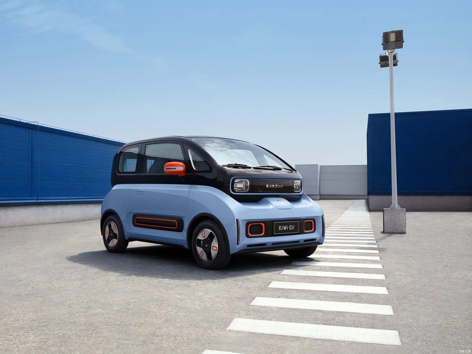 NEW KiWi EV e300 Four-seat New Energy Electric Car Designer Relaxed Edition (Full Logistics Option)