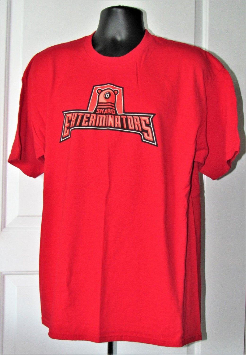 TeeFury Red Go Exterminators Skaro T-Shirt Men's Size: XL