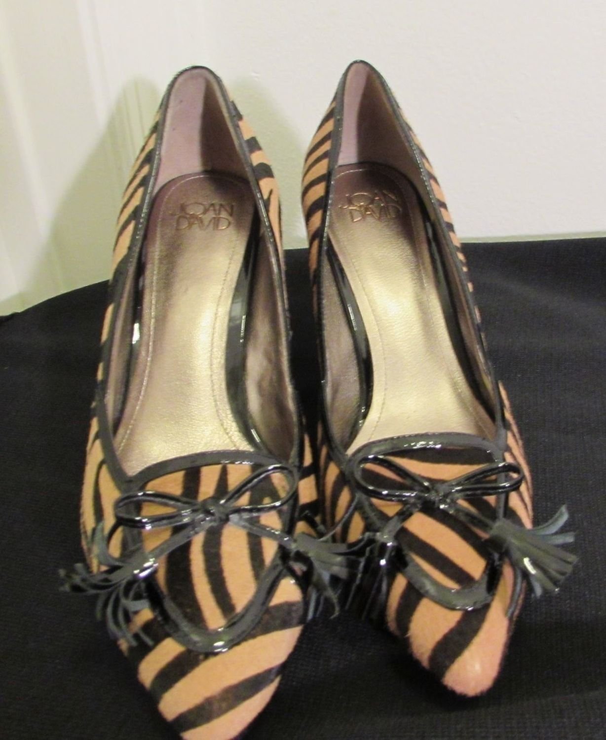 Joan & David 'ALTA' Women's Leather Pumps w/Calf Hair Color: Nat/Black S: 7 M