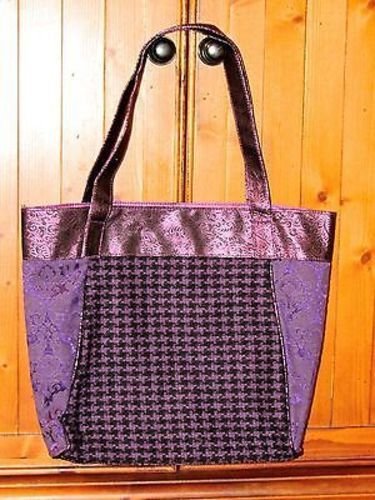 Purple Florals & Houndstooth Polyester Tote Bag
