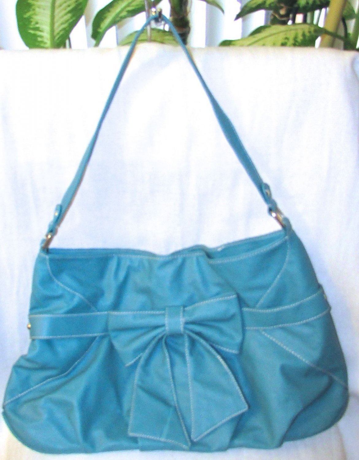 Wanted Brand Design Beautiful Large Faux Leather Teal Satchel Handbag w/Bow