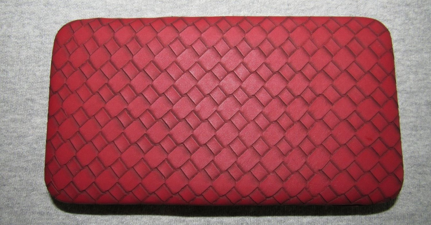 Ashburn Classic Smartphone Metal Hinge Clutch/Wallet/Wristlet Case Textured Red