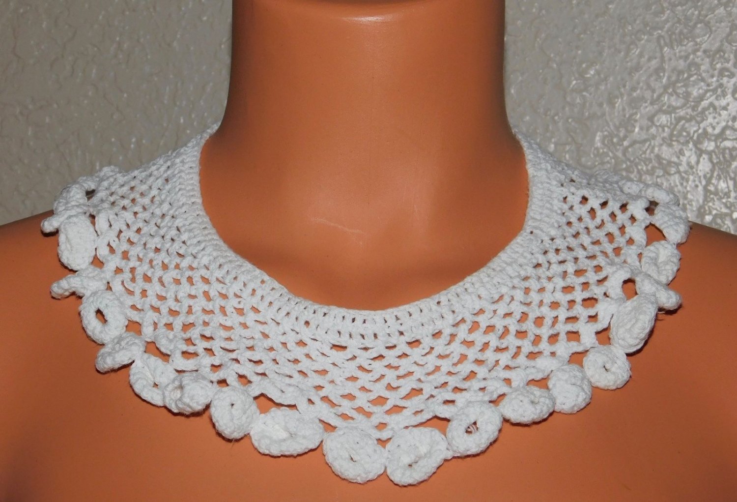 Vintage Crocheted Collar White