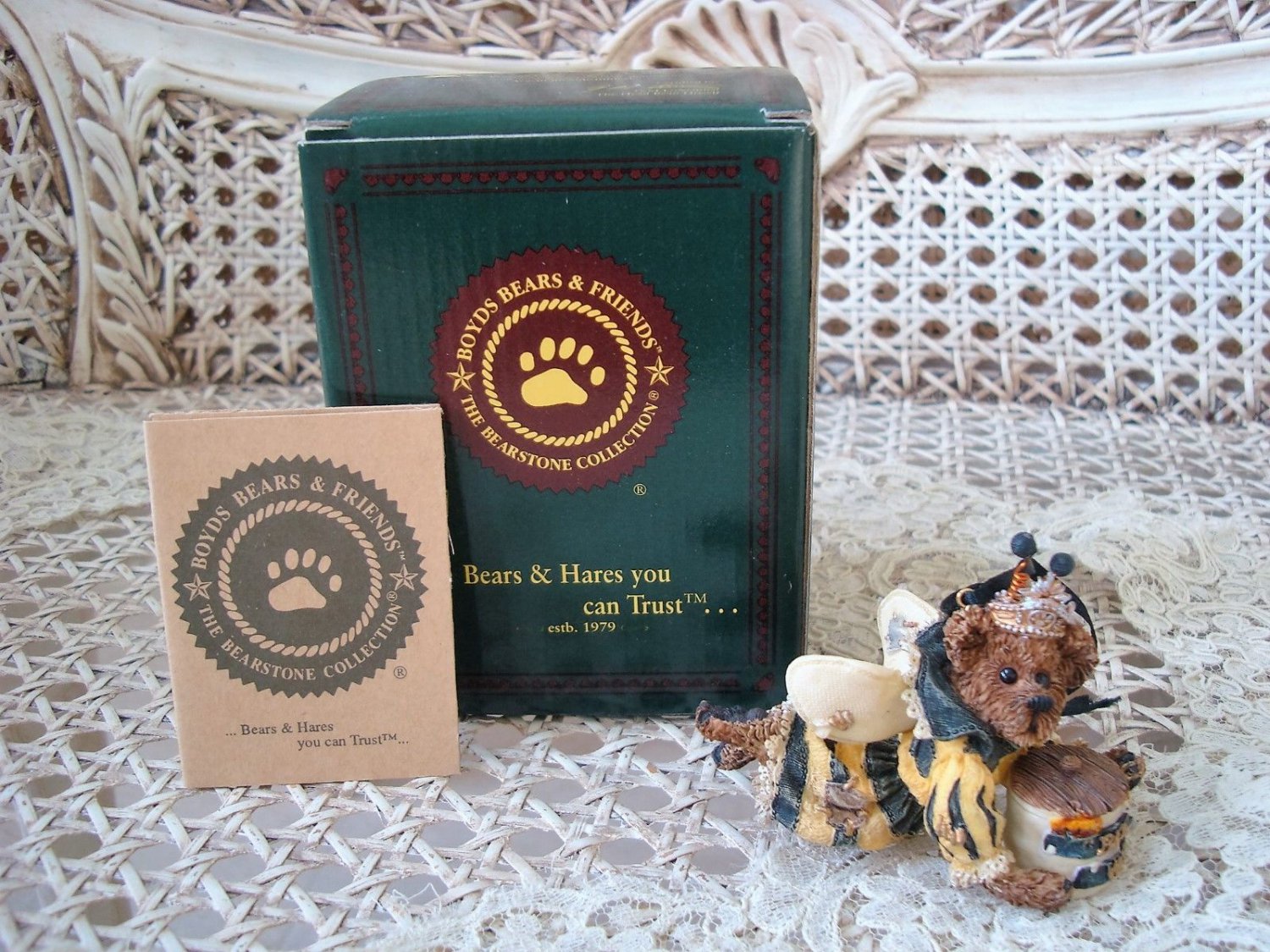 BOYDS SAGE BUZZBY BEE BEARSTONE ORNAMENT *NEW IN BOX* RETIRED