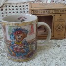 BOYDS BORN TO SHOP MUG GREAT FOR PERSON WHO ENJOYS SHOPPING *NEW STORE STOCK*