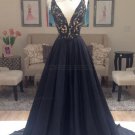 A-Line Long Black Lace V-Neck Prom Dresses Party Evening Gowns E0384