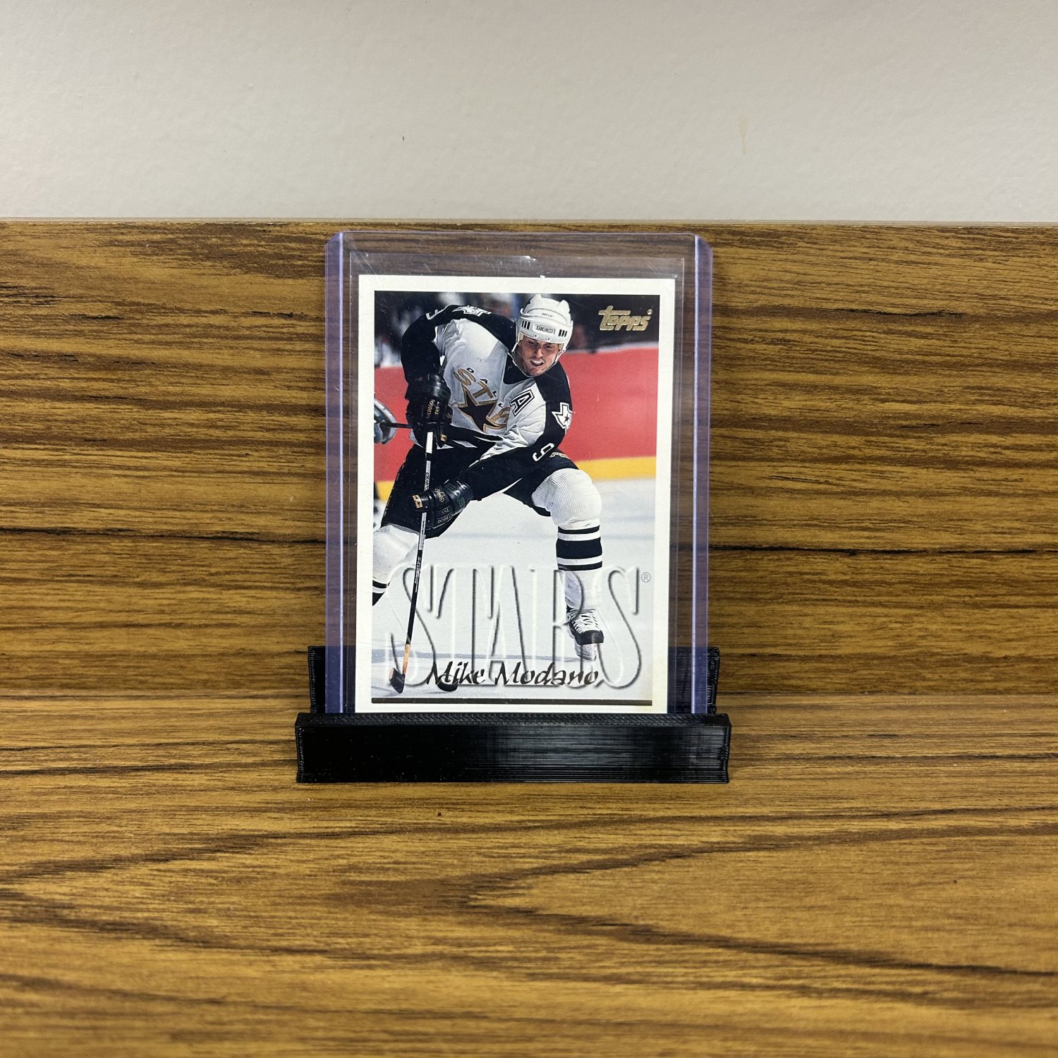 1995 Topps Mike Modano #80