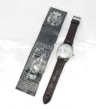 Elgin Typ J434 Wristwatch Battery Power Nite Glow Number Indicators Leather Band