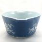 Pyrex 473 Colonial Mist Serving Bowl 1qt Blue Daisy Casserole Dish Made in USA
