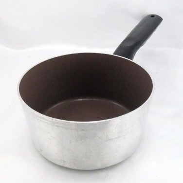 Vintage West Bend V94 Quart Saucepan Long Handle Non-Stick Pot ~ Made in the USA