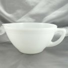 Vintage FEDERAL 1.25qt Milk Glass HEAT PROOF Batter Bowl w/ Handle & Pour Spout