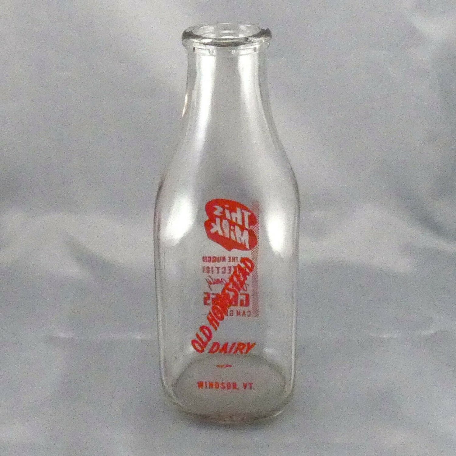 Duraglas Old Homestead Dairy Milk Bottle ONE QUART Vintage 1952 Windsor VT