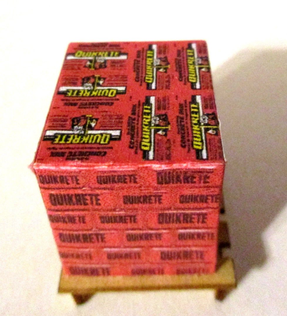 O scale pallet load of Quikrete sacks 1/48 RD