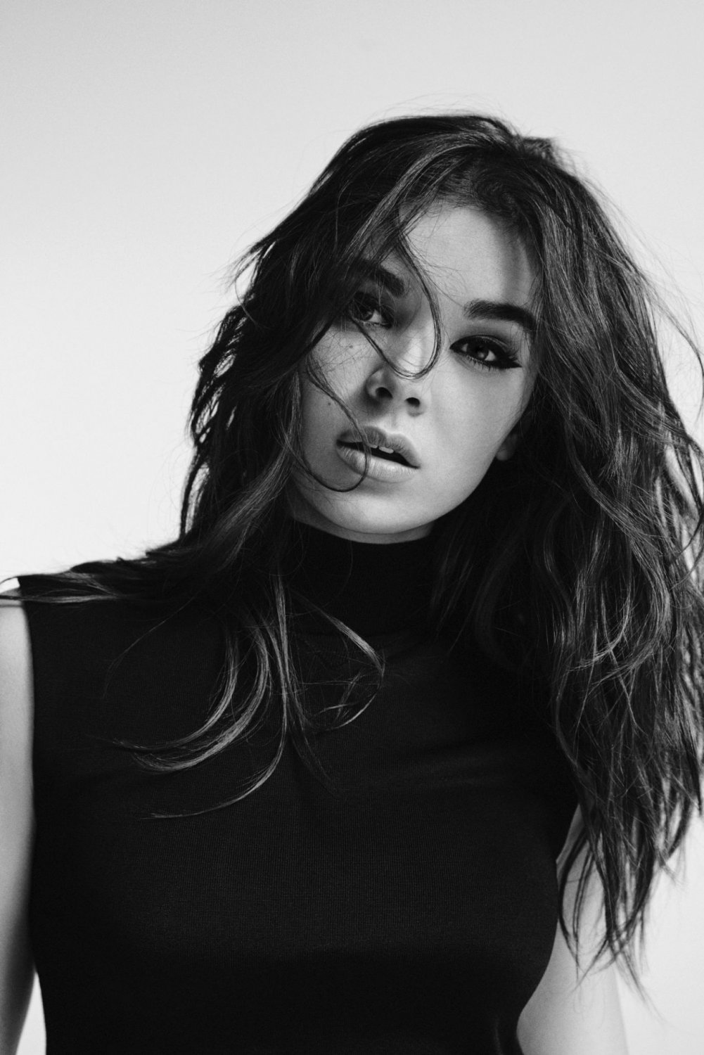 Hailee Steinfeld 13"x19" (32cm/49cm) Poster