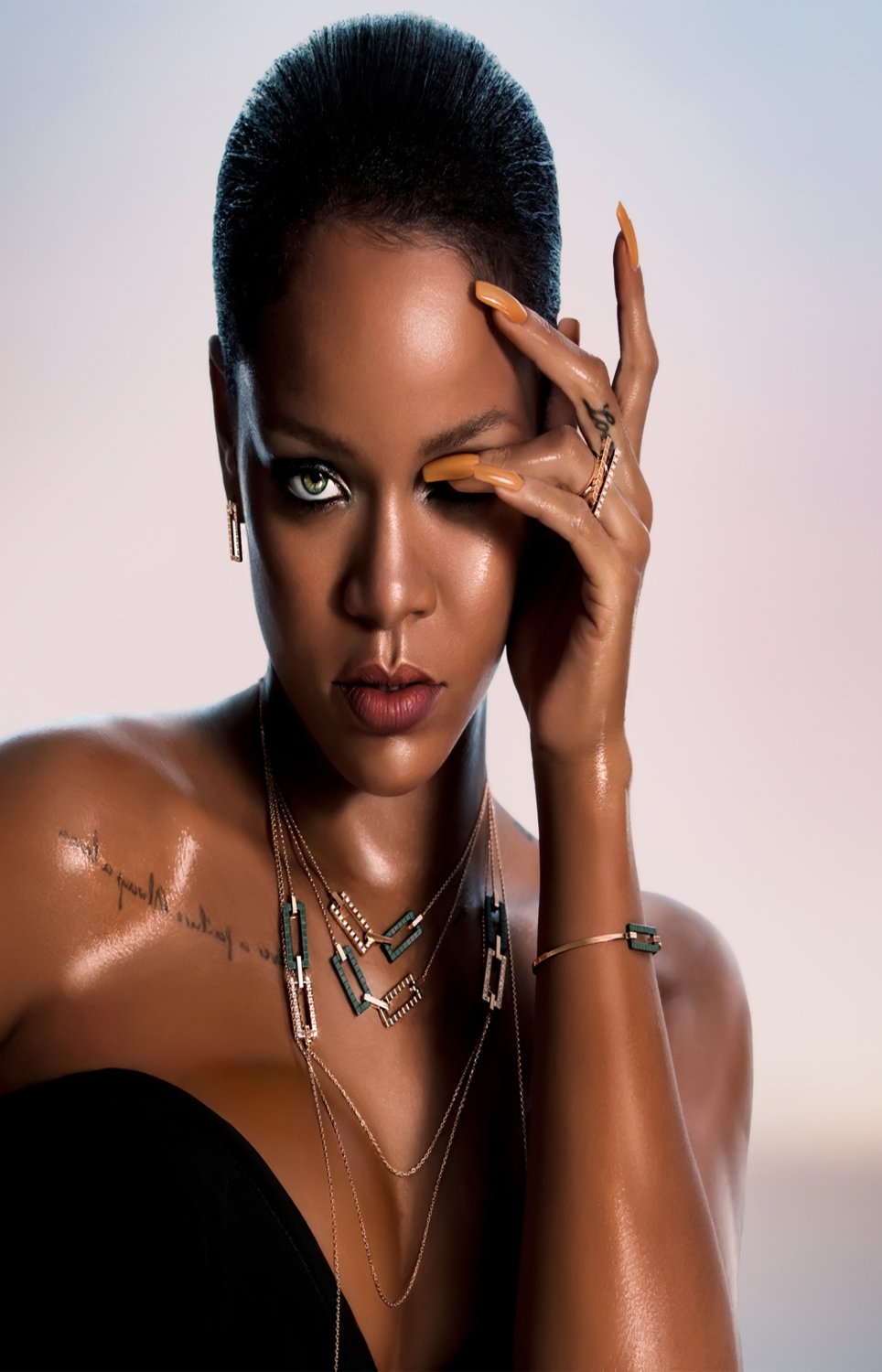 Rihanna 18"x28" (45cm/70cm) Poster