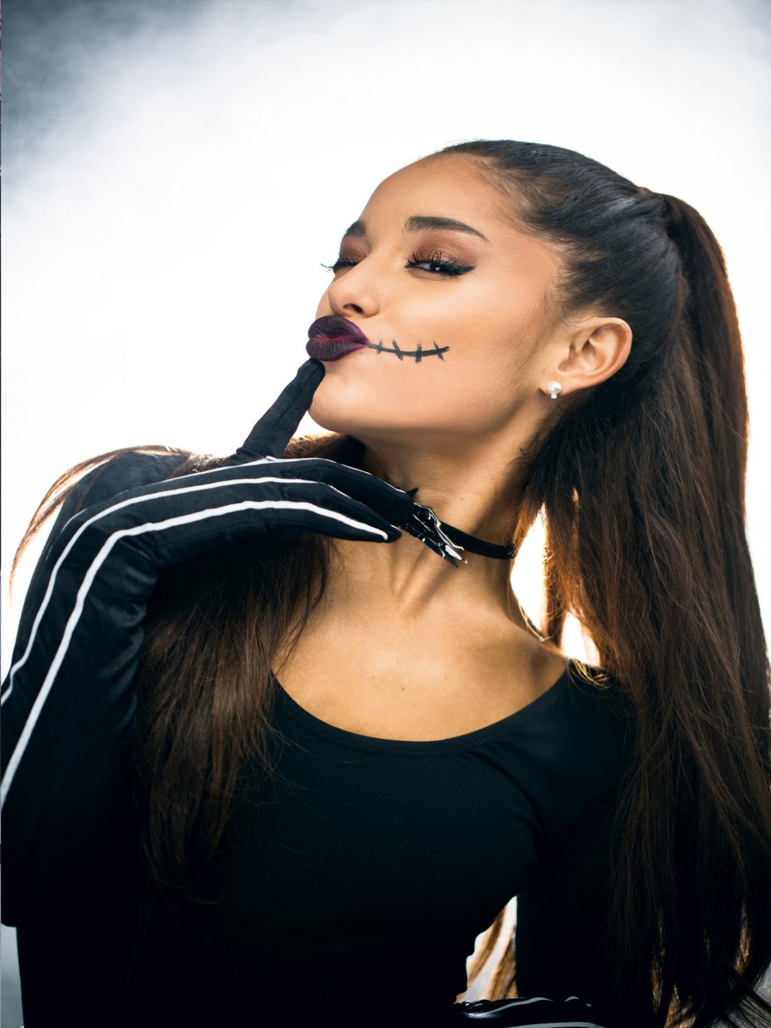 Ariana Grande 13"x19" (32cm/49cm) Poster