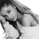 Ariana Grande  18"x28" (45cm/70cm) Poster