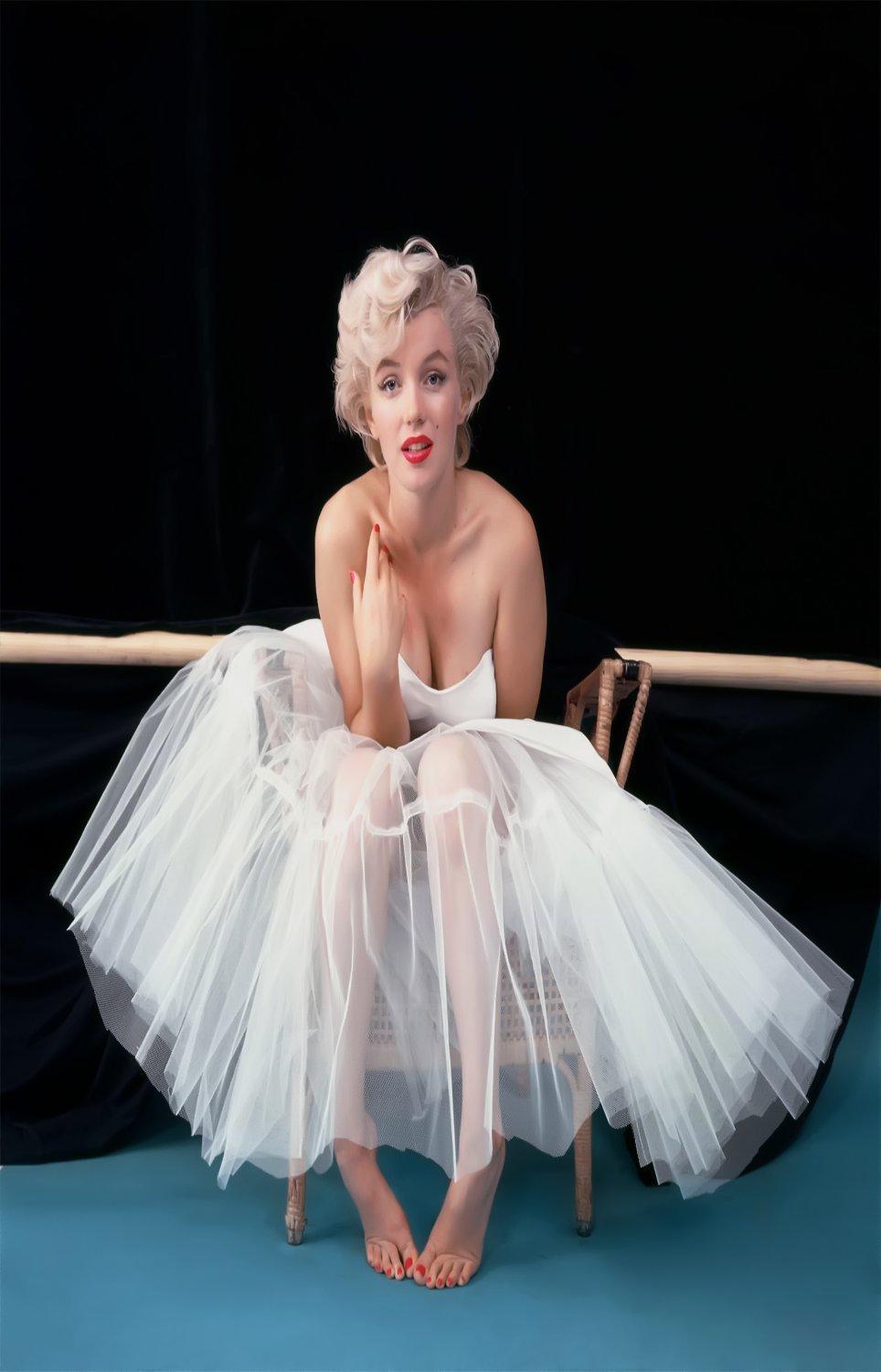 Marilyn Monroe 13"x19" (32cm/49cm) Polyester Fabric Poster