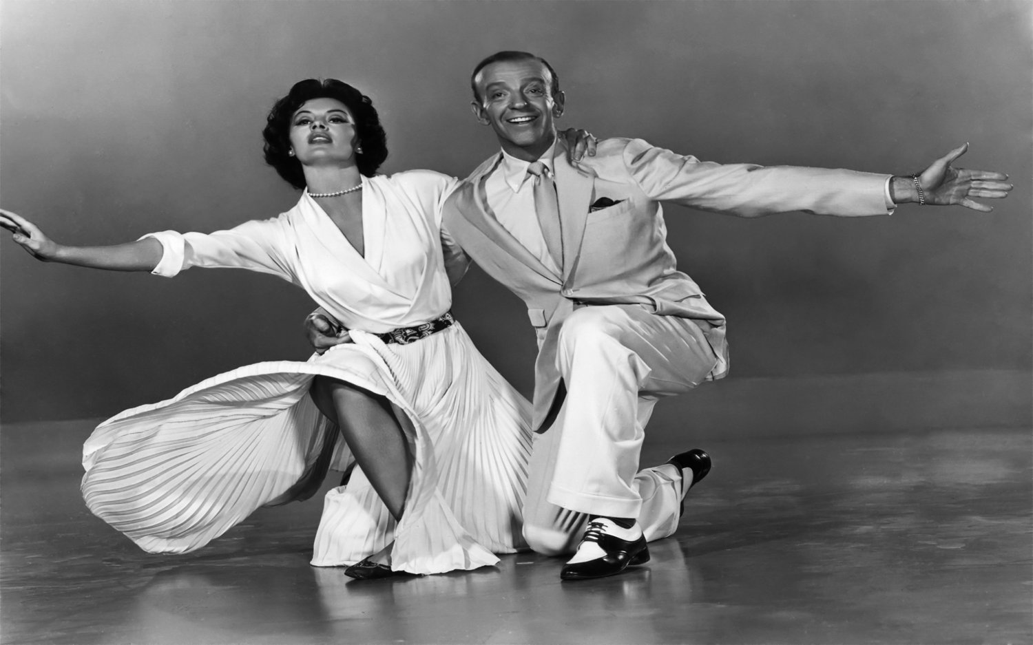 Cyd Charisse Fred Astaire  18"x28" (45cm/70cm) Canvas Print