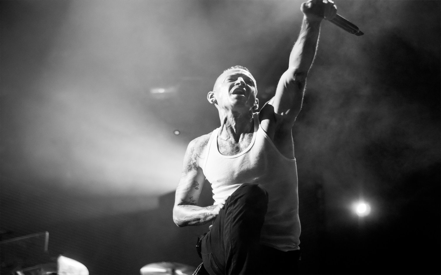Chester Bennington 13"x19" (32cm/49cm) Polyester Fabric Poster