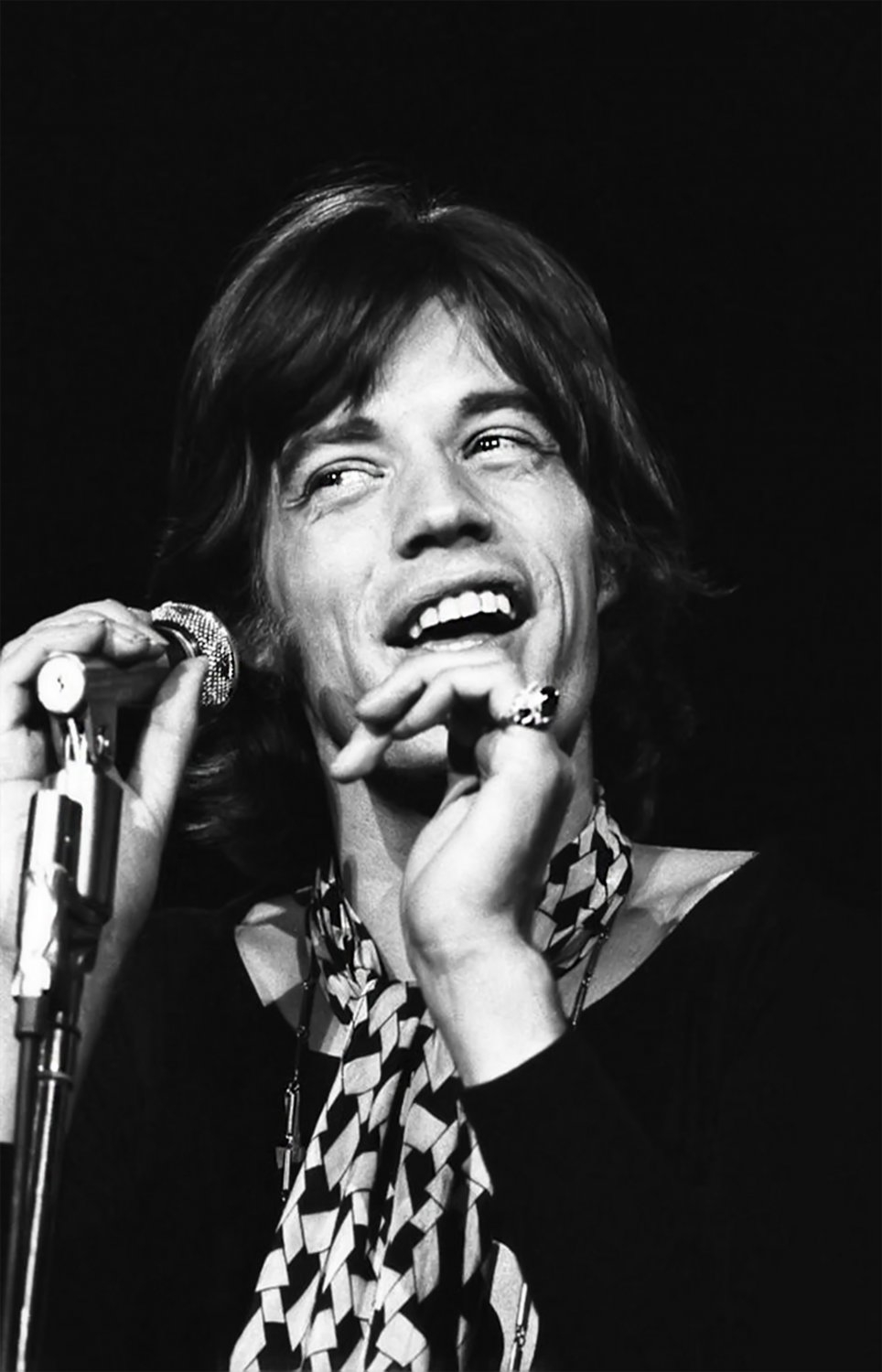 Mick Jagger   13"x19" (32cm/49cm) Polyester Fabric Poster