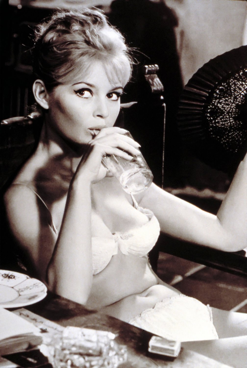 Brigitte Bardot 18"x28" (45cm/70cm) Canvas Print