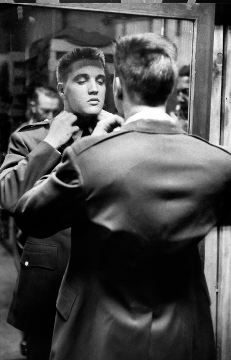 Elvis Presley 18"x28" (45cm/70cm) Canvas Print